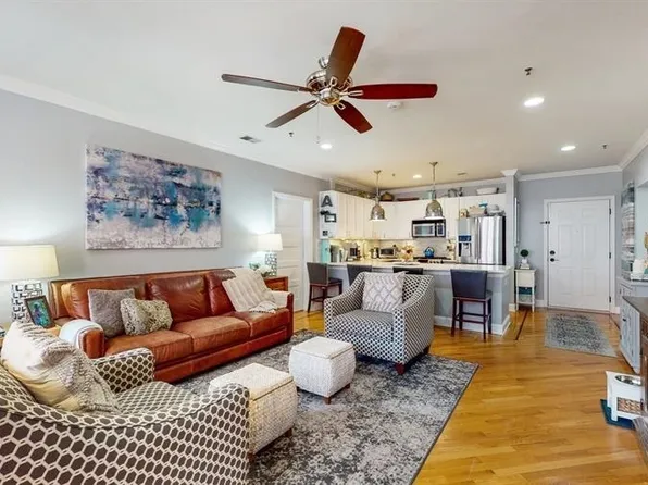 325 Willow Ave APT 3B, Hoboken, NJ 07030