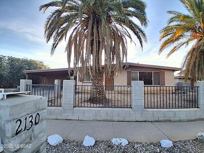 2130 S Calle Cordova, Tucson, AZ, 85710