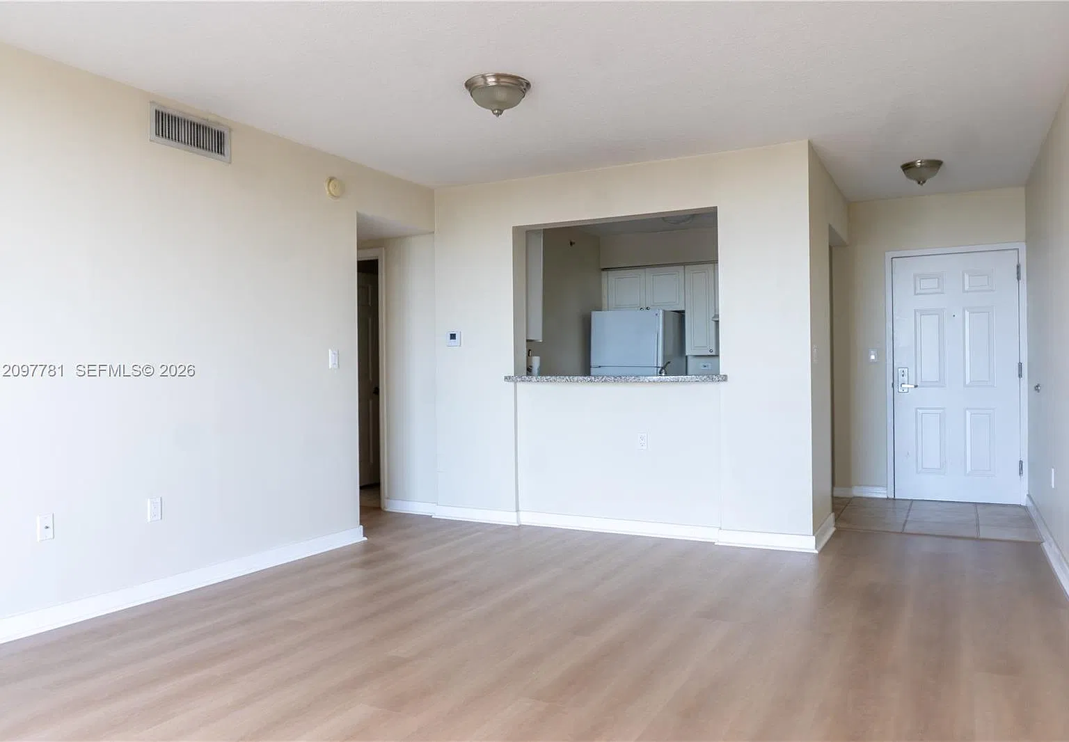 Brickell Vista Condo — Photo 3