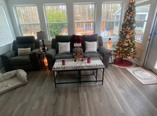 112 Starbright Ln, Clayton, NC 27520