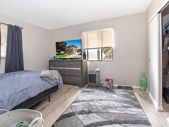 3rd image of 3616 Spring St #3616