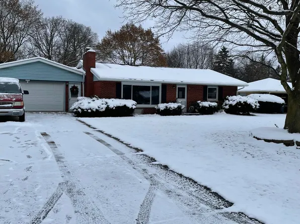 3721 Woodmere Ln, Kalamazoo, MI 49048