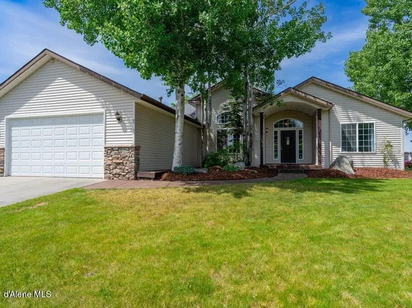 8903 N Newcastle Ln, Hayden Lake, ID 83835