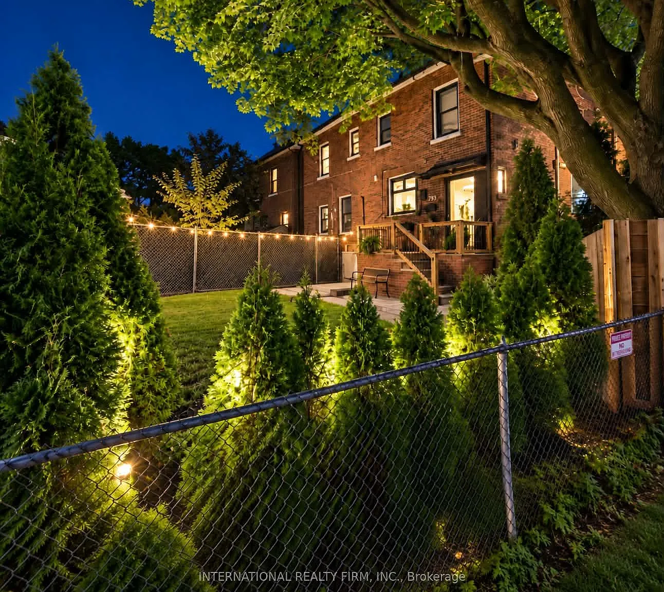 4 bed, $3,788 — Photo 1