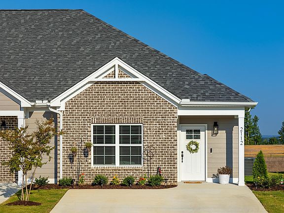 2nd image of 2112 Shady Ln