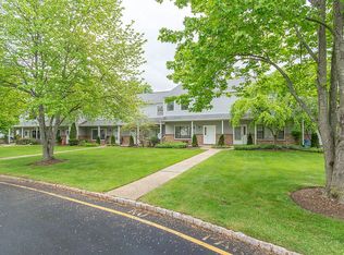 151 Aspen Dr, North Brunswick, NJ 08902