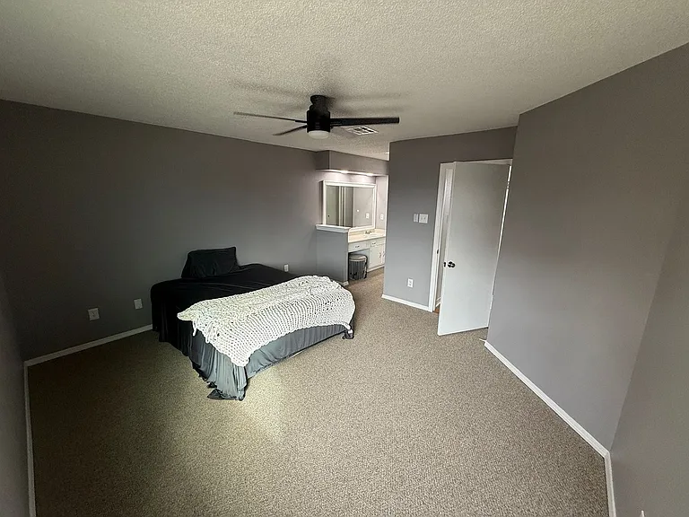 186 Avant Garde Cir — Photo 12