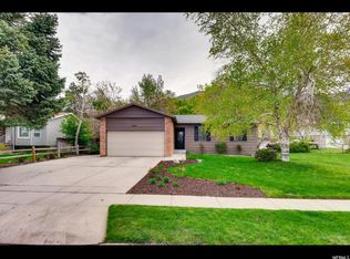 7845 S Oakledge Rd, Cottonwood Heights, UT 84121