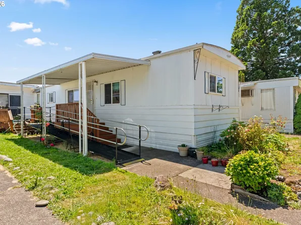 205 S 54th St Space 8, Springfield, OR 97478