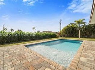 118 SE 46th Ter, Cape Coral, FL 33904