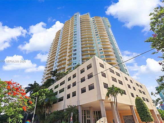 2nd image of 2475 Brickell Ave APT 704