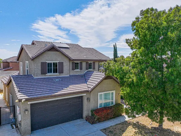 9819 Riata Ln, Bakersfield, CA 93306