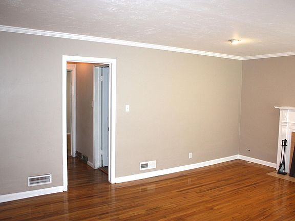 5th image of 2684 S Hartford St