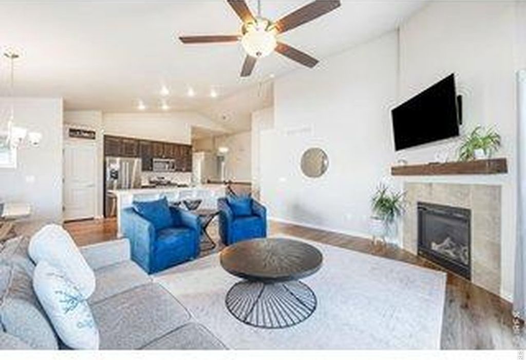 5460 Ault Dr