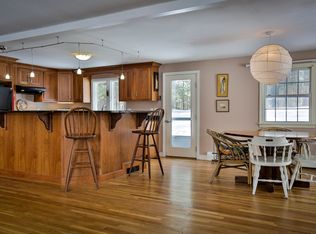 77 Cross St, Andover, MA 01810