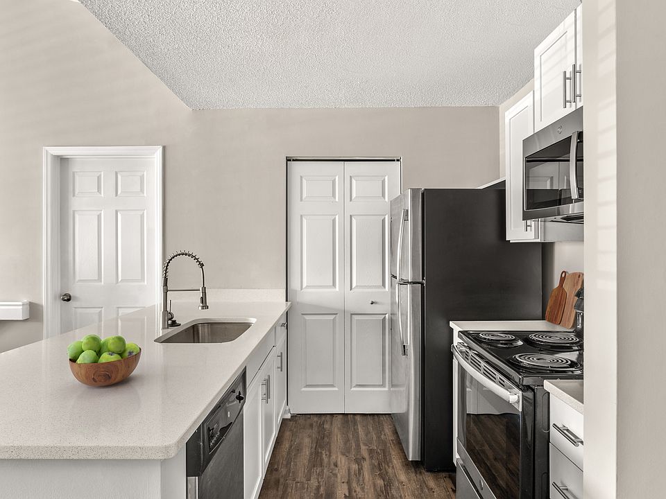 Cook with ease in a kitchen made for you