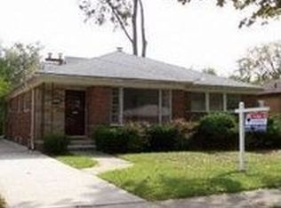 21920 Parklawn St, Oak Park, MI 48237