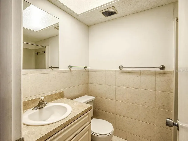 4939 Floramar Ter #912 — Photo 28