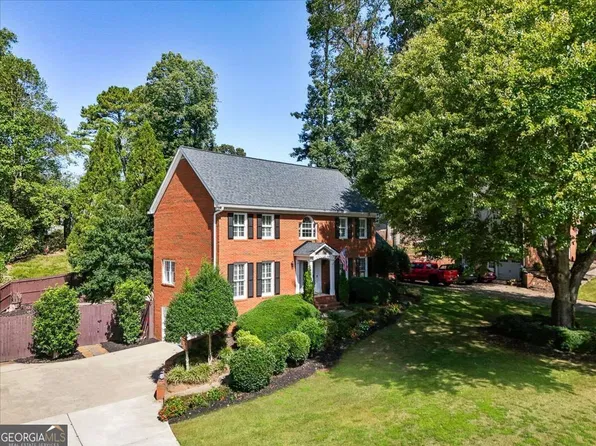 129 N Lakeside Dr NW, Kennesaw, GA 30144