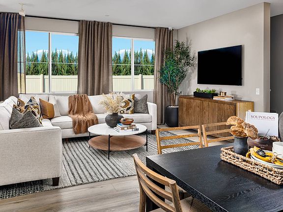 01_Row_Plan 2_Family Room