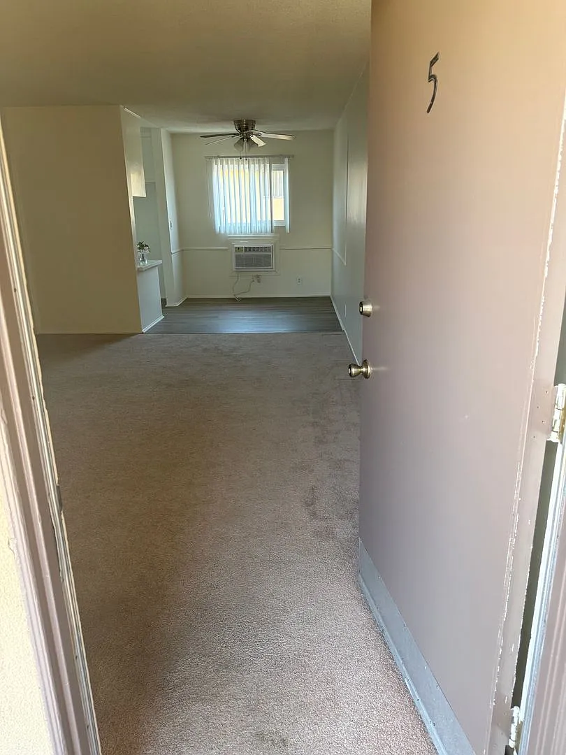 6851-57-63 Whitsett Ave (9679) — Photo 1