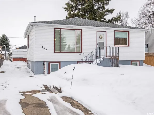 1167 1st STREET E, Prince Albert, SK S6V 0C9