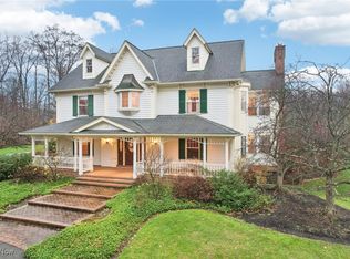 18185 Windswept Cir, Chagrin Falls, OH 44023