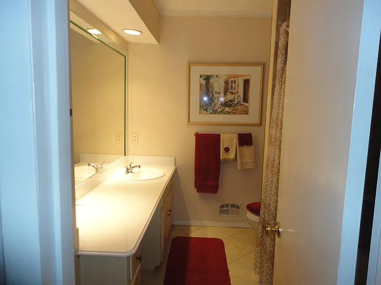 5818 E University Blvd #127 — Photo 9