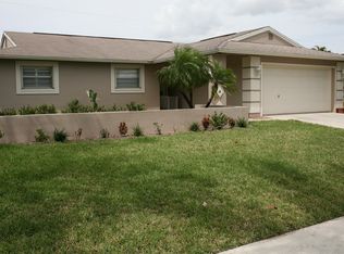 1259 Woodridge Ave, Naples, FL 34103