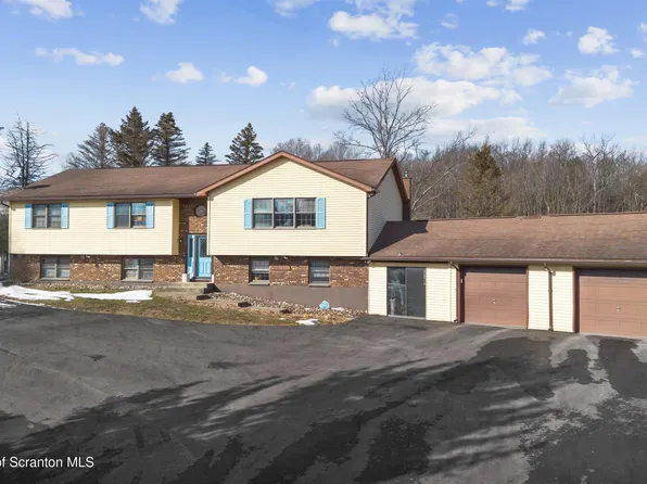 305 Arnolds Rd, Jermyn, PA 18433
