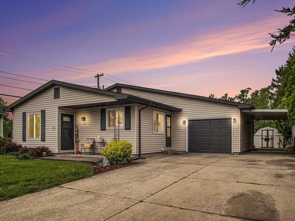 2508 Prescott Dr, Mishawaka, IN 46544