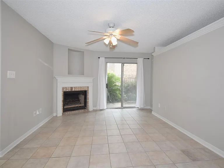 2121 Hepburn St #722 — Photo 6