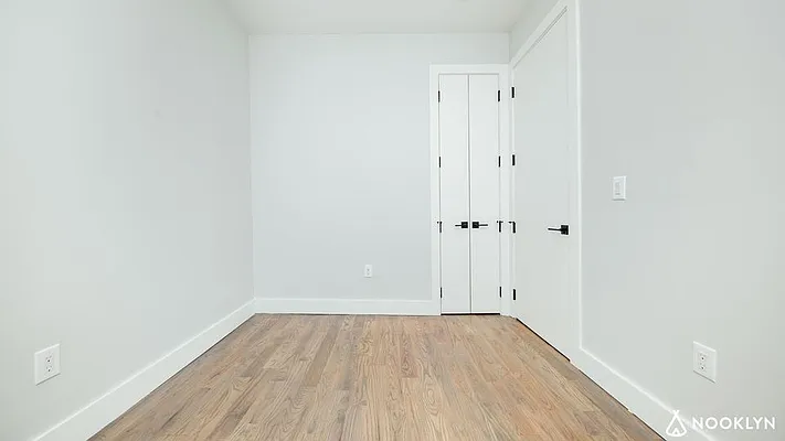 Rented by Nooklyn NYC LLC | media 13