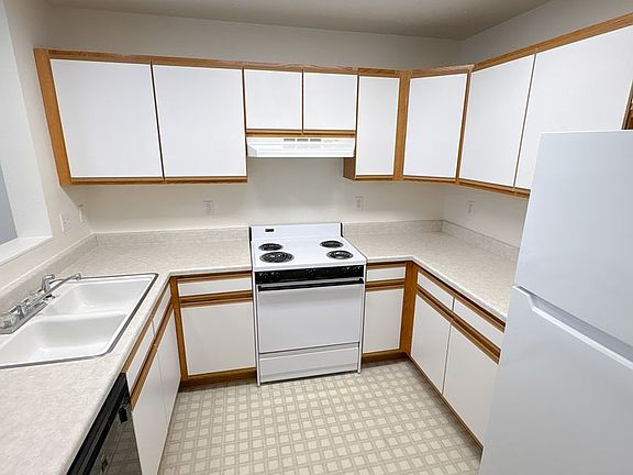 5th image of 5410 N Hills Dr #5406
