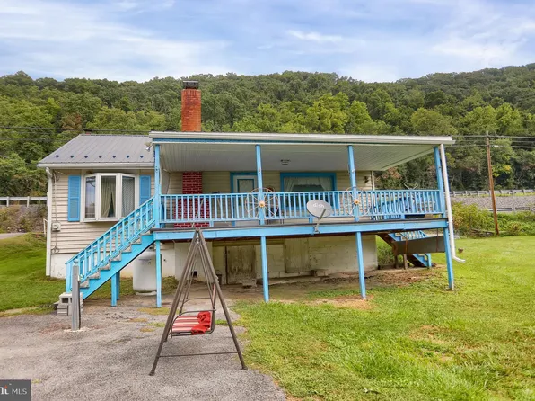 15388 William Penn Hwy, Millerstown, PA 17062