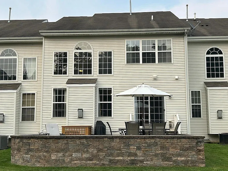 19 Wharton Dr — Photo 42