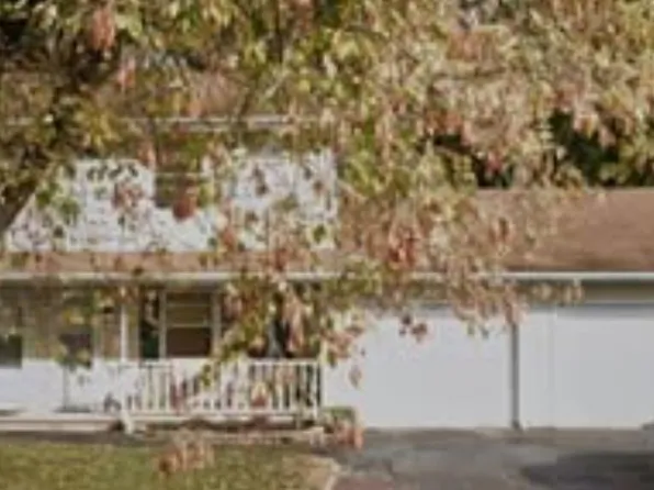 502 Valley Rd, Menasha, WI 54952