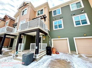 20107 19th Ave NW, Edmonton, AB T6M0X9