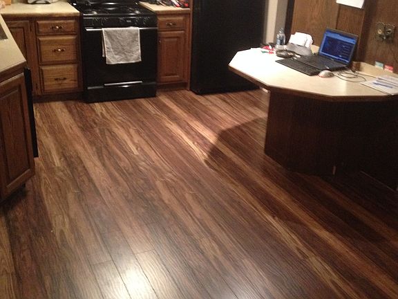 3rd image of 8134 Castle Rock Dr NE
