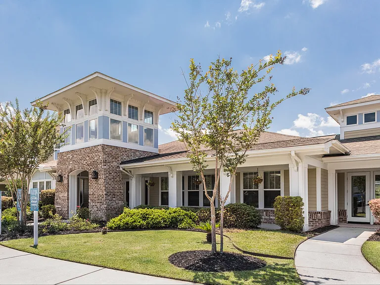 Leasing Center and Clubhouse