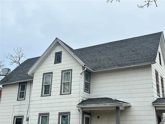 4th image of 114 Bartlett St