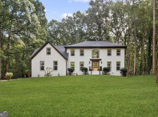 300 Creekview Trl, Fayetteville, GA 30214