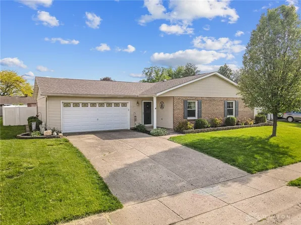 1819 Carol Dr, Piqua, OH 45356