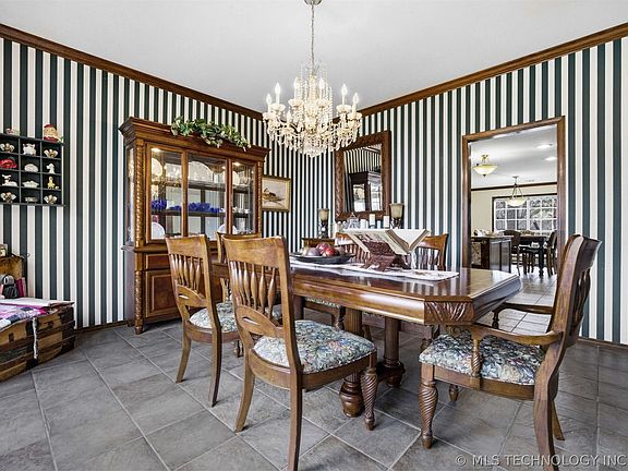 5th image of 2803 Haskell Blvd