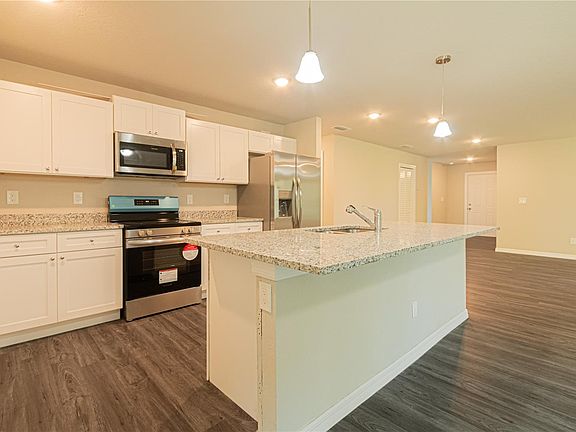 2nd image of 5719 Fairlane Dr