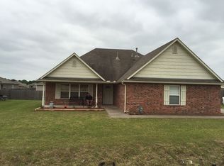 9748 E 530th Rd, Claremore, OK 74019