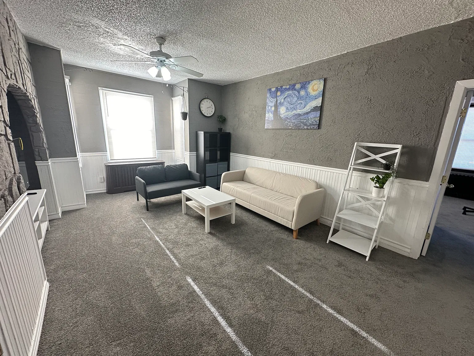 2 bed, 1000 sqft, $2,400 — Photo 1