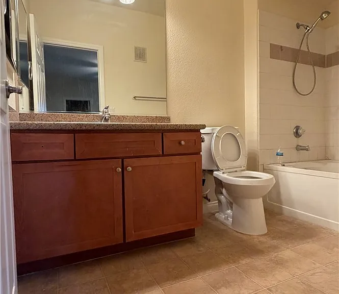 4400 S Jones Blvd #2129 — Photo 13