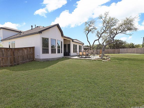 5th image of 9056 Raven Pointe