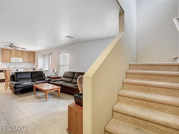 4th image of 1190 Orange Meadow St